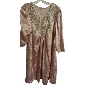 Vintage Light Pink w/Lace Flowers Night Gown Size Medium